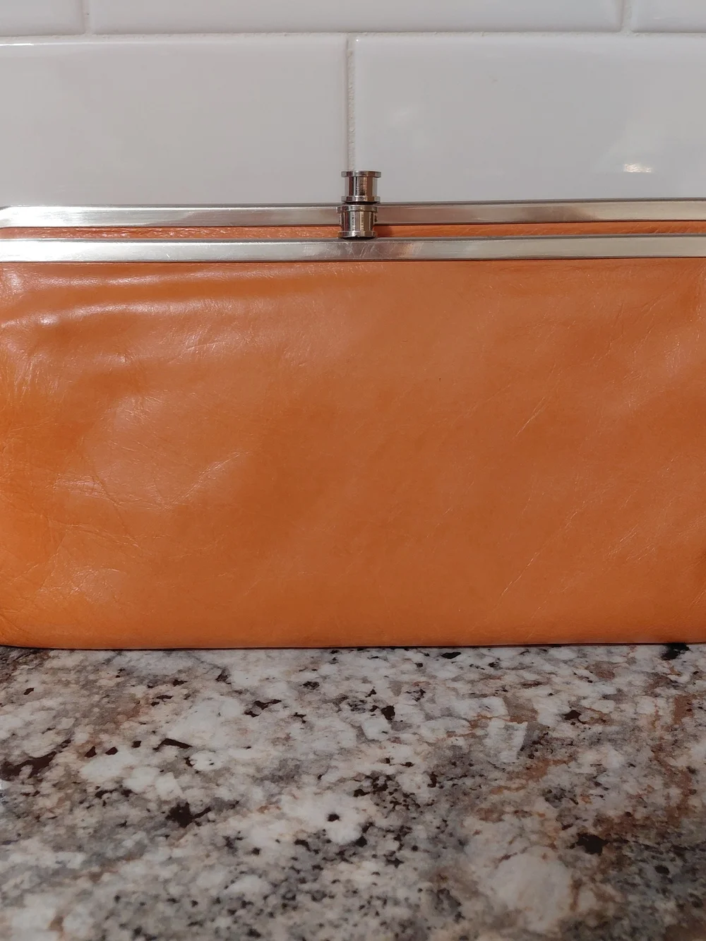 HOBO lauren clutch